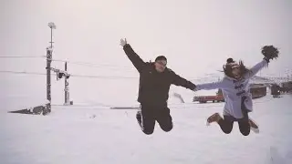 A very snowy wedding proposal on Jungfrau, Top of Europe