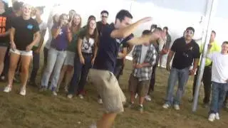 2010 RevGen - FRONTLYNAZ crowd breakdancing