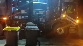 2497 Peterbilt 520 McNeilus ZR garbage truck on trash (new catch)