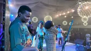NAGODE BY DUNSIN OYEKAN LIVE IN CHURCH | BASS CAM