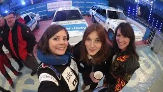 Joyce beim Probetraining für die Tv Total Stock Car Crash Challenge