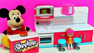 Shopkins Season 6 Hot Spot Kitchen Chef Club Playset - Toy video
