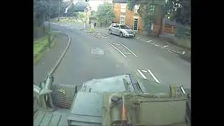 Out for a drive in Alvis Saracen 05FF23