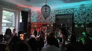 E Latino salsa band - volare