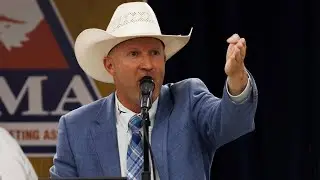 Alberta Bid-Caller Dean Edge Wins World Livestock Auctioneer Championship