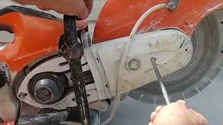 RDMJ.COMO CAMBIAR BANDA CINTO DE TRANSMISION EN UN CORTADOR DE CONCRETO TS 420 STIHL.