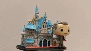 Funko Pop Sleeping Beauty Castle and Walt Disney #20