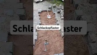 Schlackepflaster in Reihe #pflaster #handwerk #handwerker #baustelle #vorhernachher #beforeandafter