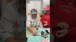 DIY Let It Snow Snowman Wood Pallet Sign | December Craft Along Box