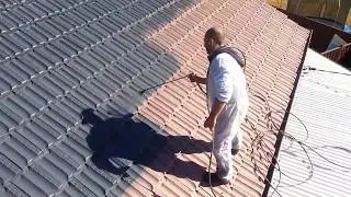 How Professional Roofers Use High Pressure Cleaning Equipment