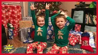 Christmas Morning 2017 Opening Presents With The Dream Team Stearmans Toy Review