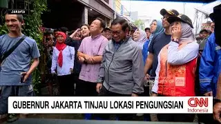 Gubernur Jakarta Tinjau Lokasi Pengungsian Banjir