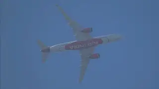 Heathrow 09R flyovers at my house in the lustrous spring haze 19/03/2025