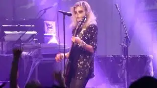 The Kills - Tape Song @ Radiant Bellevue, Caluire-et-Cuire 2016-10-31