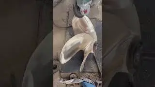 Propeller blade grinding #cpp #fpp#factory #propeller #propellers #marineproducts #manufacturing