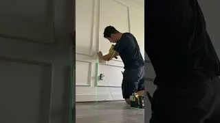 Easy wall molding installation! 🖼️ #wallmoulding #accentwall #carpentry #carpenter #diy