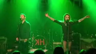 SHINY TOY GUNS - You Are The One (Live in Chicago)
