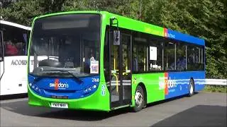 Line-ups at Showbus Sept 2017