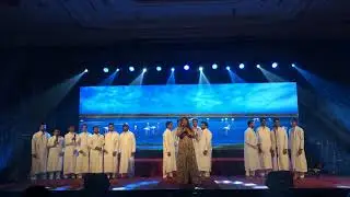 MCE and Umara, Halleluja, Voices For Peace concert, Shangri La