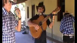 O Que Tem a Rosa - Trio da Vitoria
