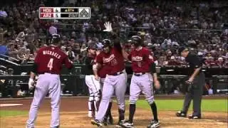 Lee's three-run blast