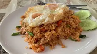 Hua Hin Restaurant - Moms Kitchen in Hua Hin, Thai + American + European meals