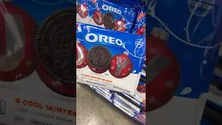 НОВИНКА! ЛИМИТИРОВАННАЯ РОЖДЕСТВЕНСКАЯ ВЫПУСКА ПЕЧЕНЬЯ OREO @Walmart #shorts #oreo #walmart