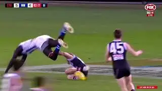 Majak Daw crunches Jack Lonie