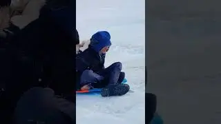 Snowboarding fun in Park #trendytariq #snowboarding #edmonton #youtubeshorts #fun