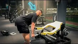 PESO MUERTO RUMANO EN MÁQUINA DEADLIFT – TÉCNICA CORRECTA, BENEFICIOS Y ERRORES COMUNES