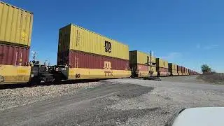 Bnsf stack train