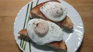 Chicken Sandwich With poached eggs/Breakfast recipe/Sharadhini's kitchen
