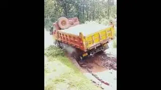 Kerala Tipper lorry Videos Malayalam