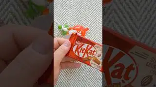 #kitkat #chocolate #snacks #candy #unboxing #shorts  #yummy #food