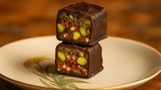 Irresistible Pistachio Chocolate Bars | Gourmet Homemade Delight