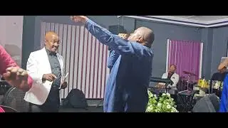 LIPHAKANYISIWE Worship: by Apostle Andile kaMajola and Blessed Life Church Choir