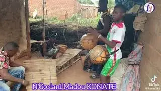 N'GORLANI MADOU KONATE EN ENTRAÎNEMENT.