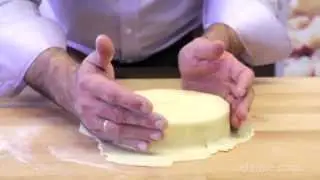 Cover a Cake with Marzipan