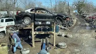 SEARCHING FOR my FAVORITE Cars TO CRUSH ALL FORDS In Qunlian Tx!! 