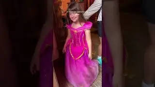 Bibbidi bobbidi boutique, is it worth it?! #disneyland #disney #princess #makeover
