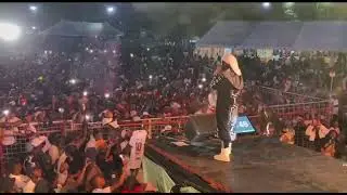 Fan throw beer at Winky D, zvaazoitwa nema fans