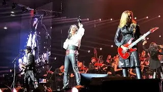 Alice Cooper - Only Women Bleed, Might As Well Be On Mars 20.12.2025 Night Of The Proms Cologne 