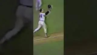 Reggie Jackson&rsquo;s Legendary Moment &mdash; The Homer AND the Hands! 💥