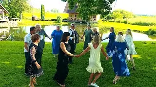 Svinības.