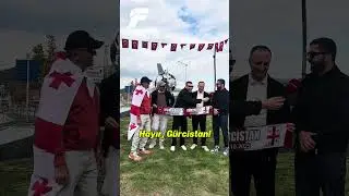 🎙️ T&uuml;rkiye ma&ccedil;ı &ouml;ncesinde G&uuml;rcistan taraftarı Fanatik&rsquo;e konuştu. #shorts #t&uuml;rkiye #futbol
