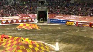 Monster Jam Tampa 2 2013 El Diablo vs Lucas Oil Crusader Racing