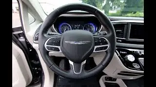 Chrysler Pacifica Touring L 2018 года