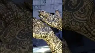 Floral bridal mehndi design..#mehndi#henna#trending#viral#shortsfeed #reelitfeelit#reelkarofeelkar