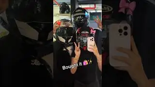 Когда девчонки идут покупать шлемы 🛍️