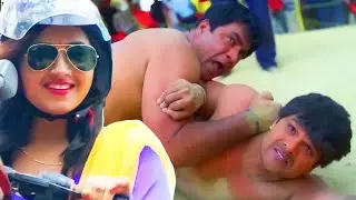 नजर हटी दुर्घटना घटी काजल राघवानी को देखने के चक्कर में मुकाबला हर गए खेसारी #khesarilalyadav #video